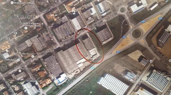 Capannone in Via Edoardo Marconi, Piacenza - Foto 1