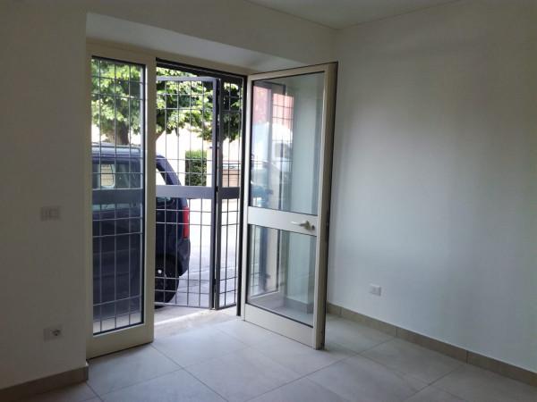 Negozio in Via Alcide De Gasperi, Alatri - Foto 1