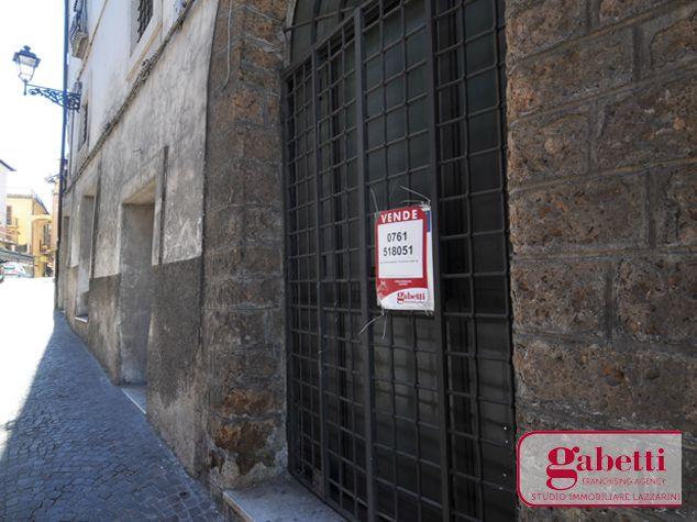 Negozio in Via XII Settembre 5/7/9, Civita Castellana - Foto 1