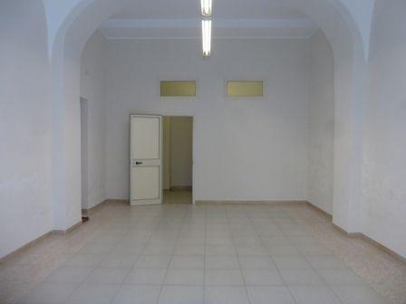Negozio in Via Seggio dei Cavalieri 13, Capua - Foto 1