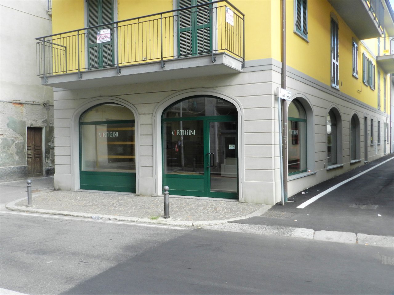 Negozio in Corso Cavour 101, Garlasco - Foto 1