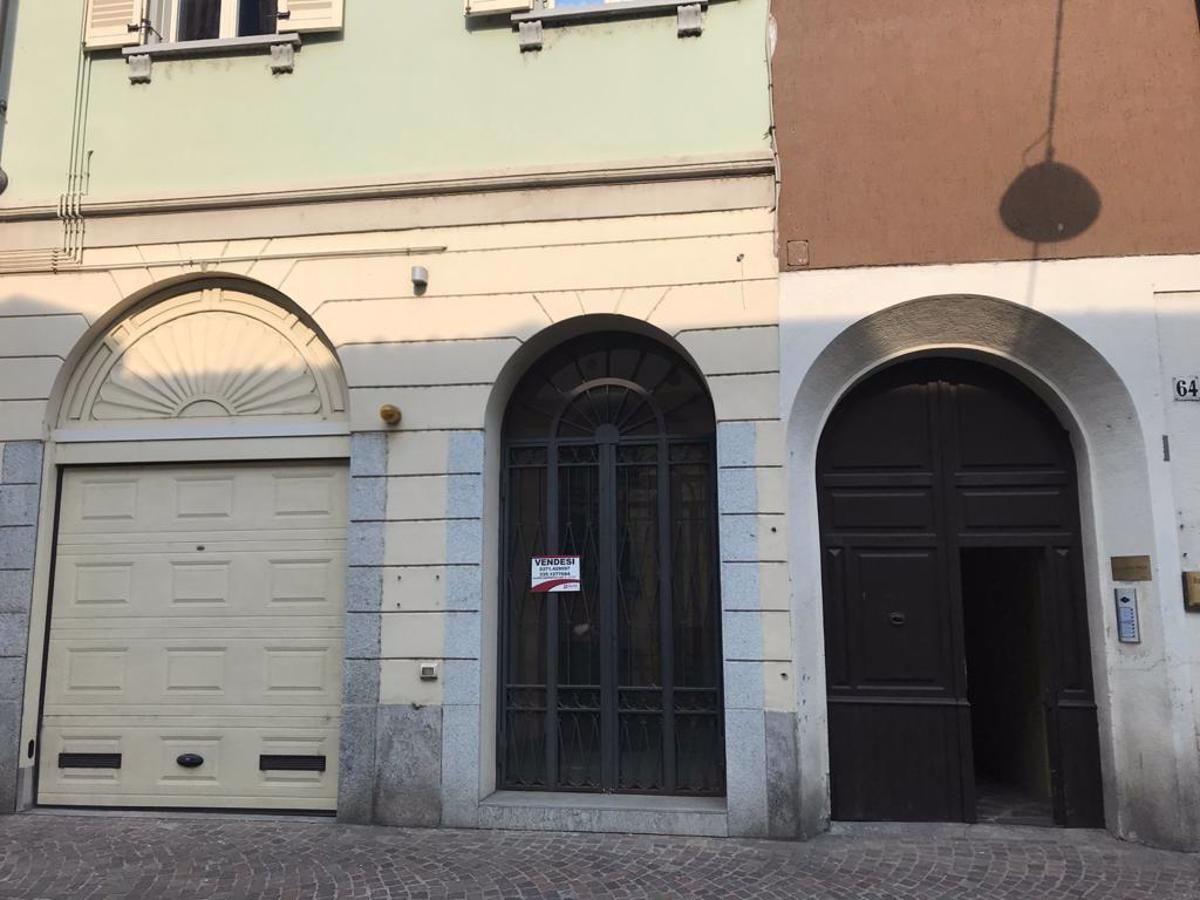 Negozio in Corso Archinti 66, Lodi - Foto 1