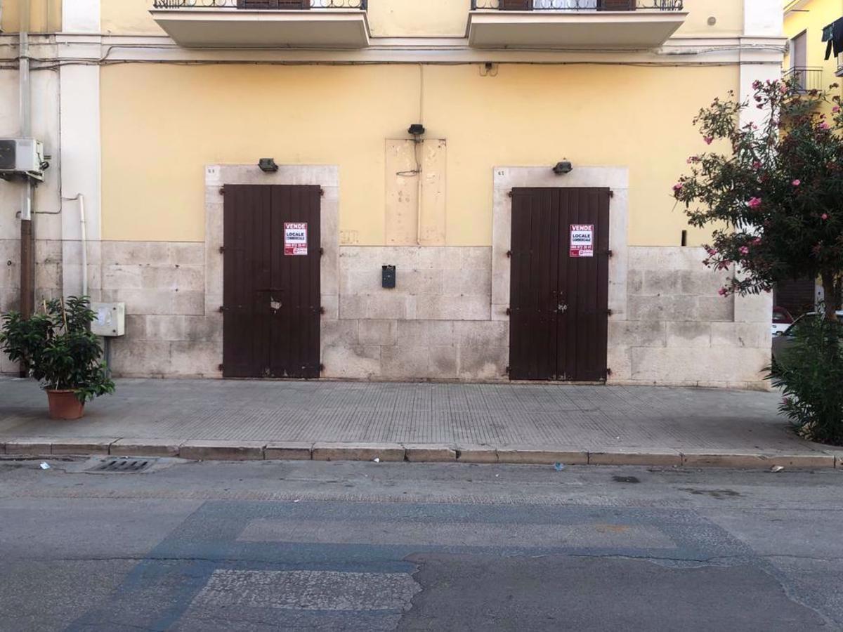 Negozio in Viale Cadorna 59 - 61, Corato - Foto 1