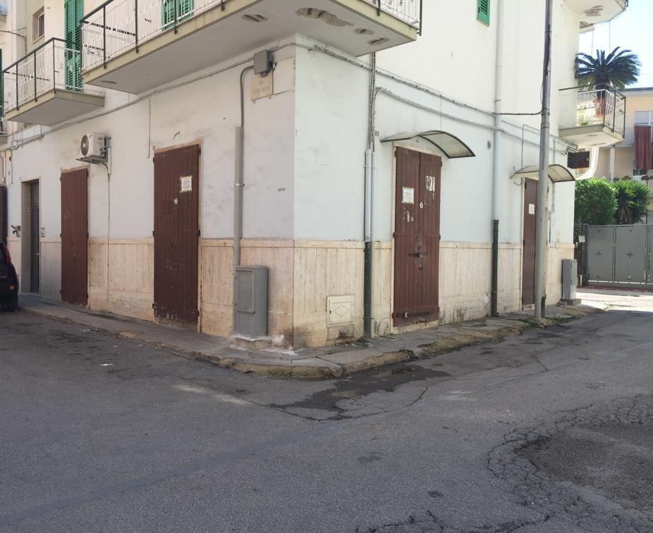 Negozio in Via Reggio, Corato - Foto 1