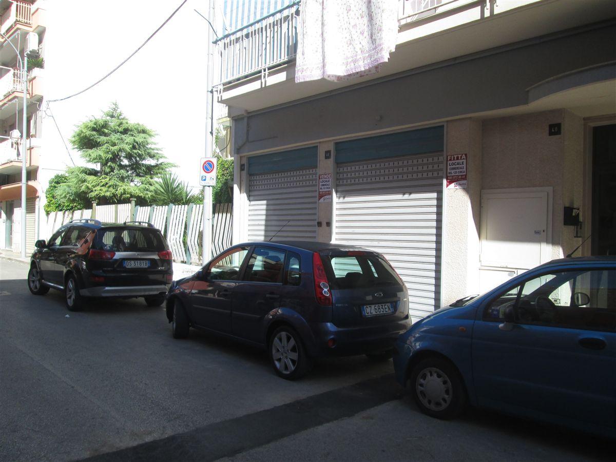 Negozio in Via Reggio, Corato - Foto 1