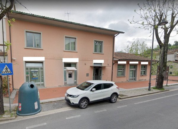 Filiale bancaria in Via del Bisenzio 216, Vernio - Foto 1