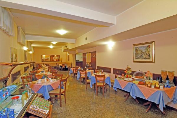 Hotel in Via Emilia, San Donato Milanese - Foto 1