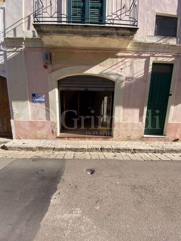 Negozio in Via Gaetano Vinci 130, Parabita - Foto 1