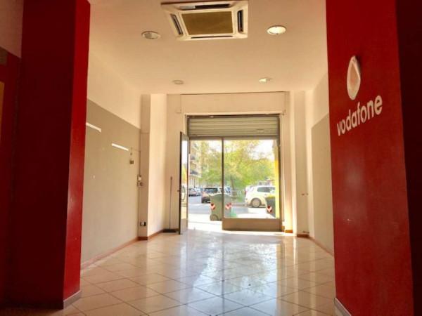 Negozio in Via Rosario Santa Fè 29, Torino - Foto 1