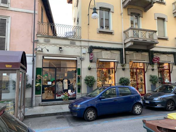 Negozio in Via Umberto Cosmo 5, Torino - Foto 1
