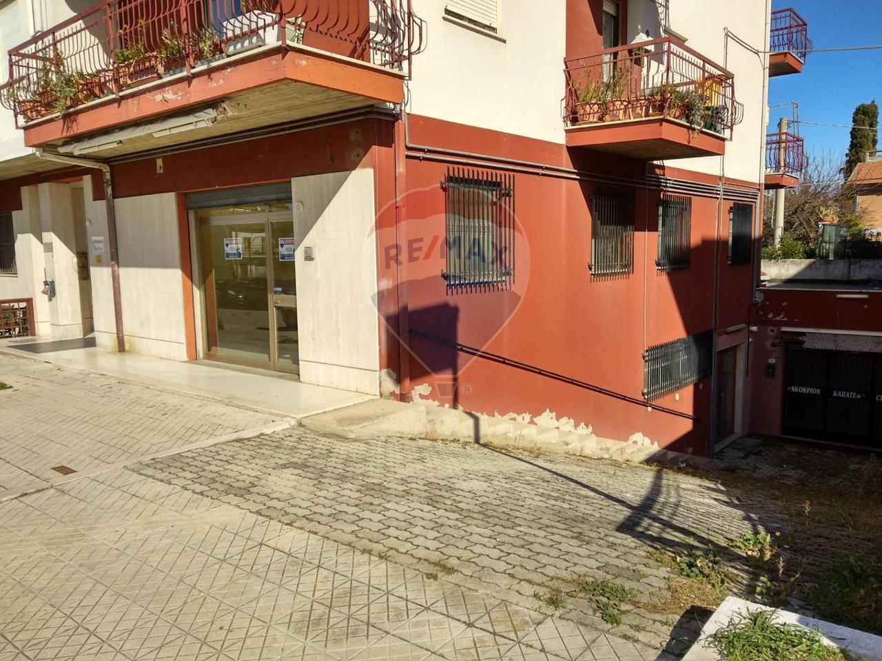 Magazzino in Via Vittorio Bachelet 13, Fossacesia - Foto 1