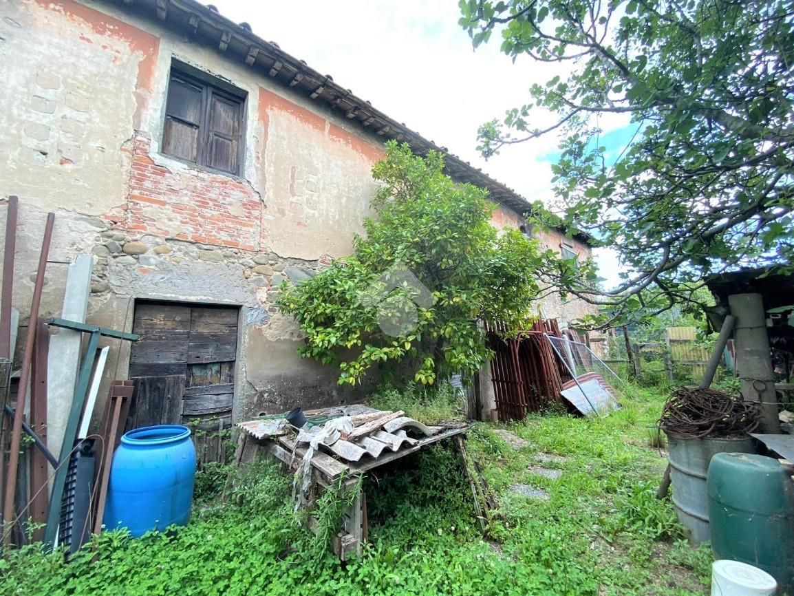 Magazzino in Via dei Colombi 3, Montecatini-Terme - Foto 1