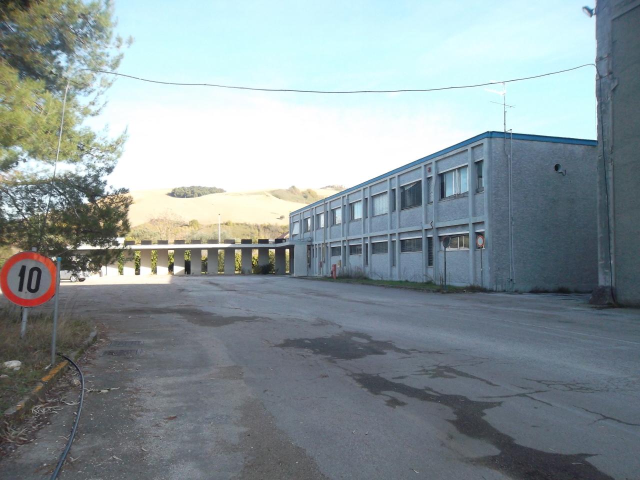 Capannone in , Ascoli Piceno - Foto 1