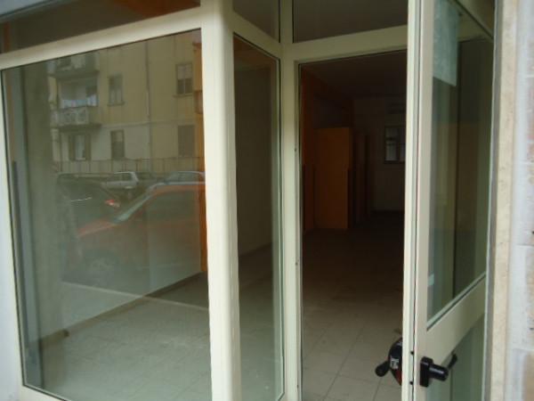 Negozio in Via Jan Palach, Vibo Valentia - Foto 1