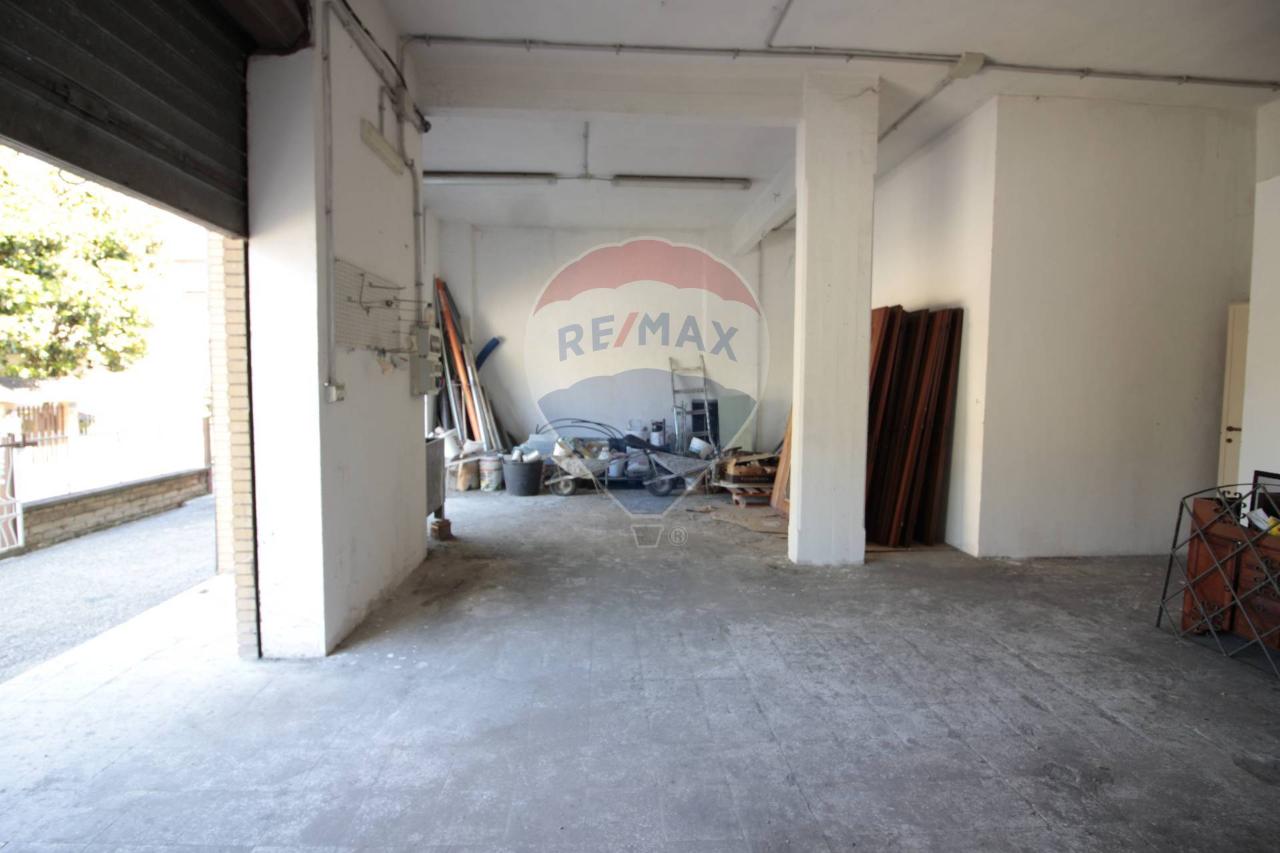 Laboratorio in Via Villafranca Tirrena 45, Roma - Foto 1