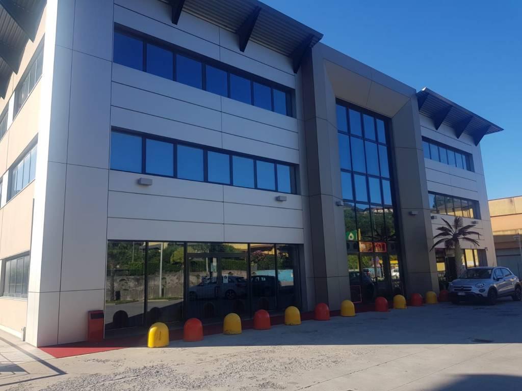 Ufficio in Via Provinciale 82, Albino - Foto 1