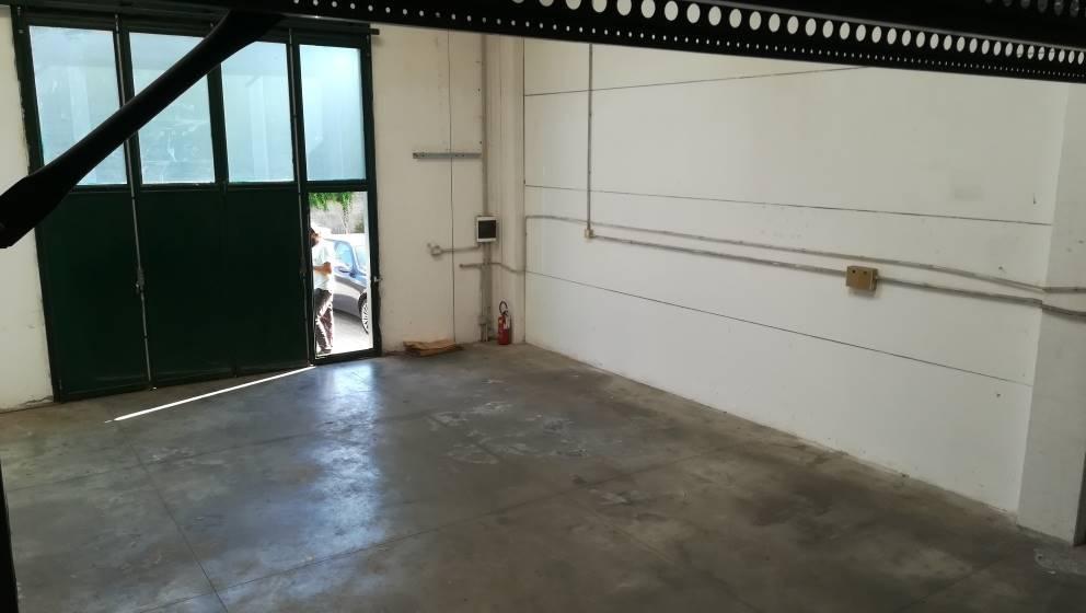 Laboratorio in Via Bacchelli 70, Livorno - Foto 1