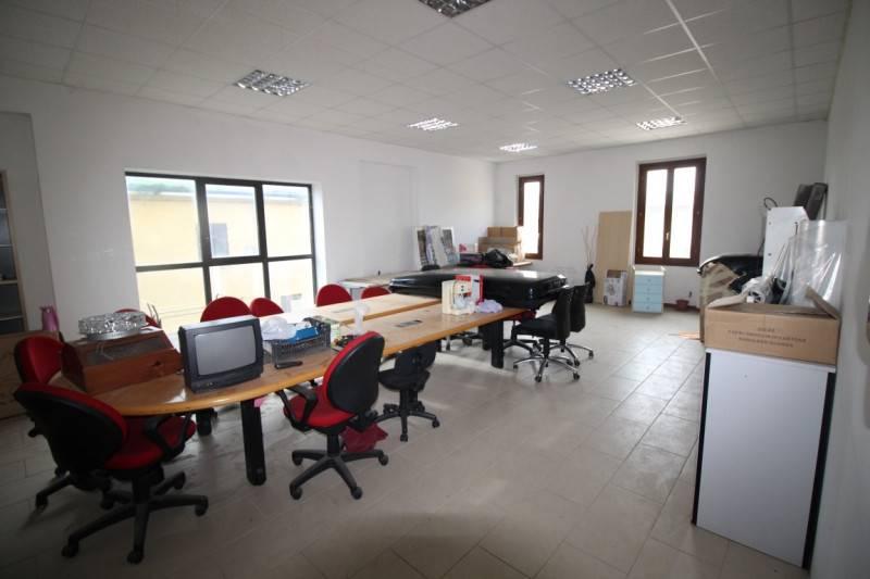 Ufficio in Via Argine dei Frati, Montevarchi - Foto 1