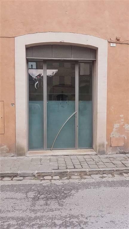 Negozio in Via Parisani, Tolentino - Foto 1