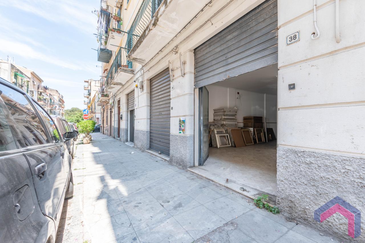 Magazzino in Via Girolamo di Martino 36, Palermo - Foto 1