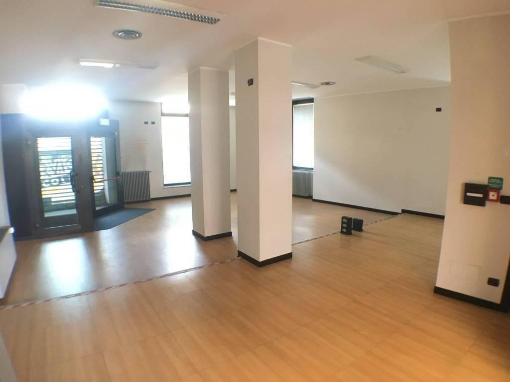 Negozio in Via Corridoni, Bergamo - Foto 1