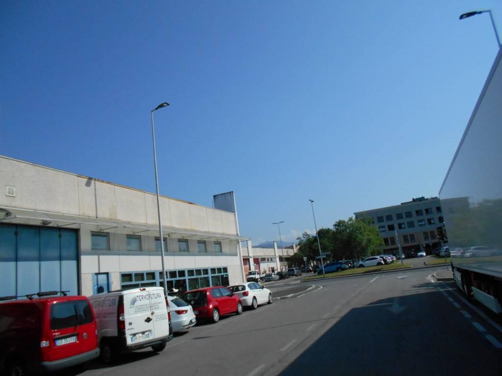 Laboratorio in Via Ezio Zambianchi 4, Bergamo - Foto 1