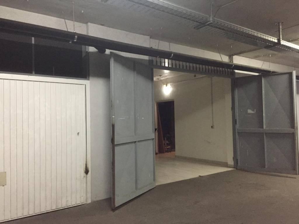 Magazzino in Via Generale Pasquale Tenga, Caserta - Foto 1