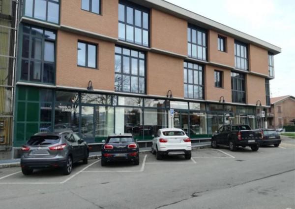 Negozio in Viale Amerigo Vespucci, Sassuolo - Foto 1