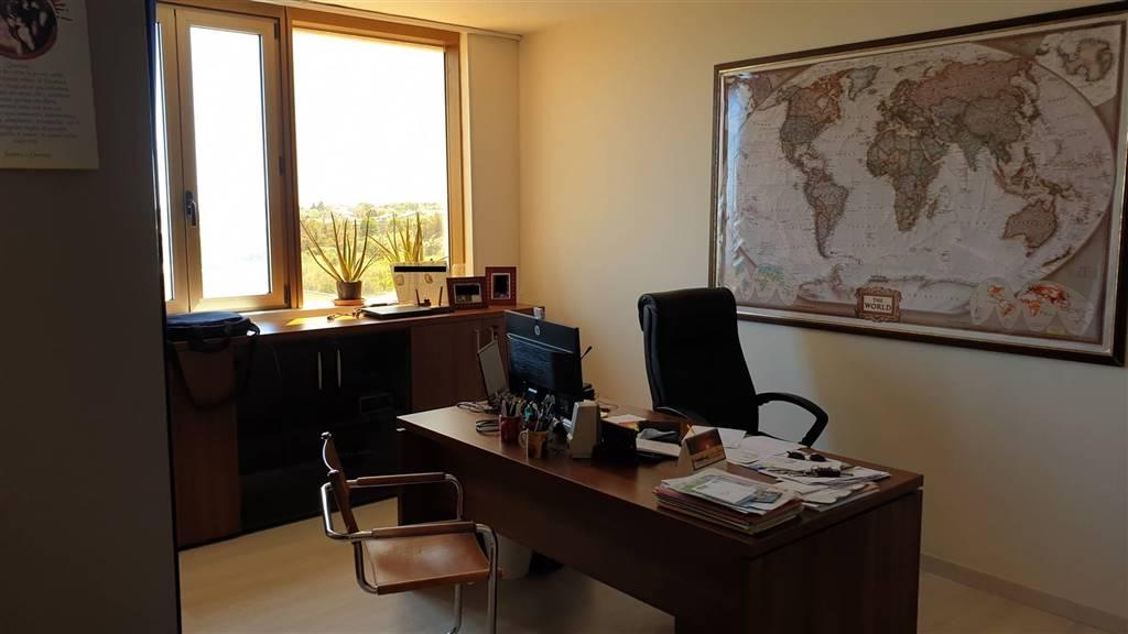 Ufficio in Via Barrella 63, Lanciano - Foto 1