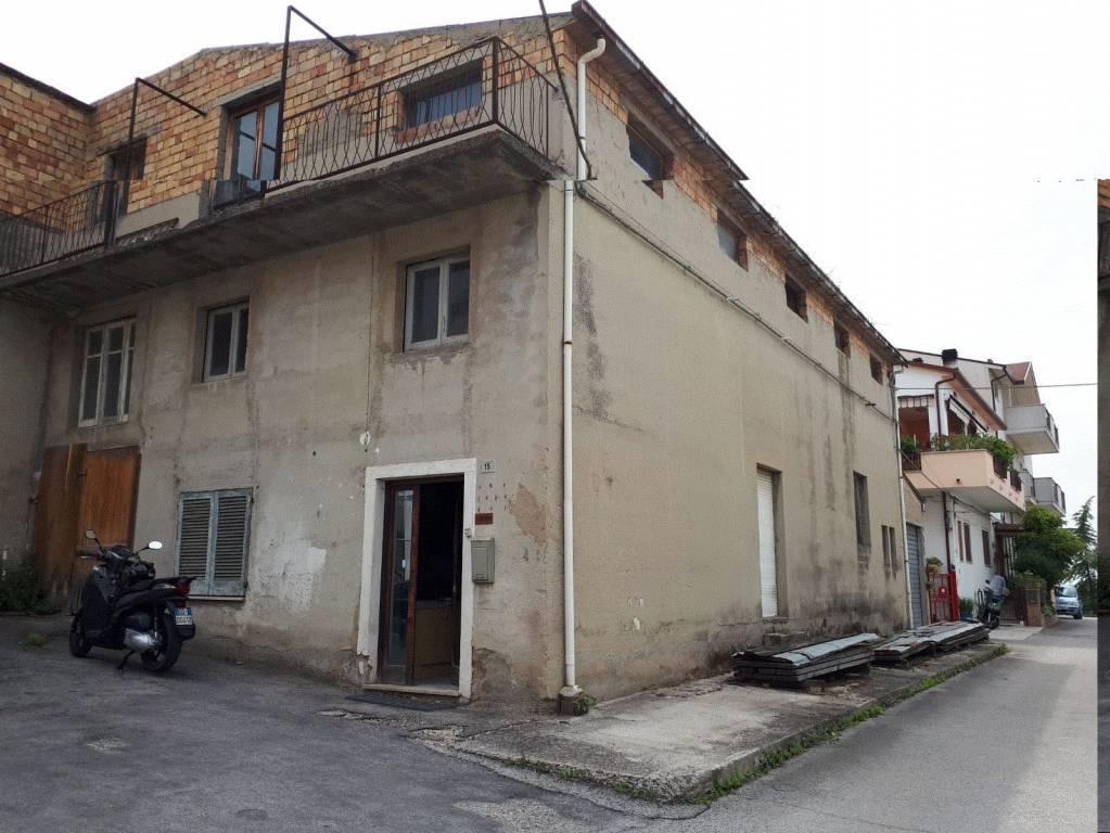 Laboratorio in Via Giuseppe Marsilio, Lanciano - Foto 1