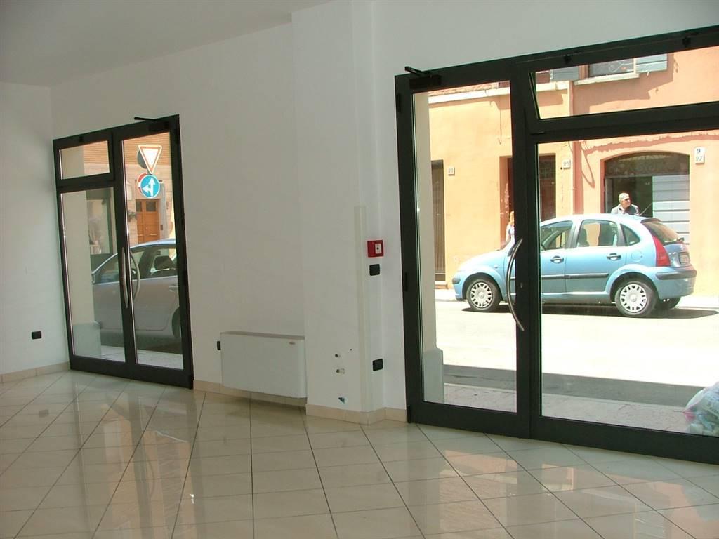 Negozio in , Mirandola - Foto 1