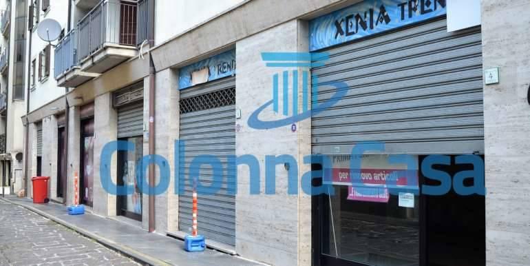 Negozio in Via Episcopio, Avellino - Foto 1