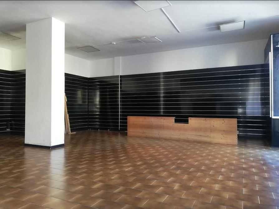 Negozio in , Carrara - Foto 1