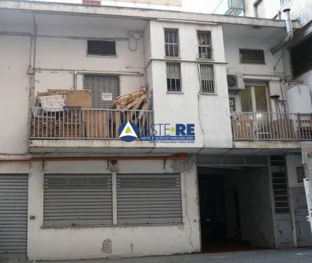 Magazzino in Via Barbaresco 19, Torino - Foto 1