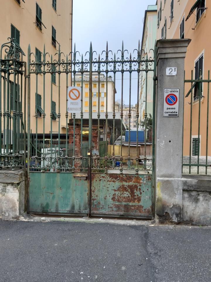 Laboratorio in Via Trebisonda 6, Genova - Foto 1