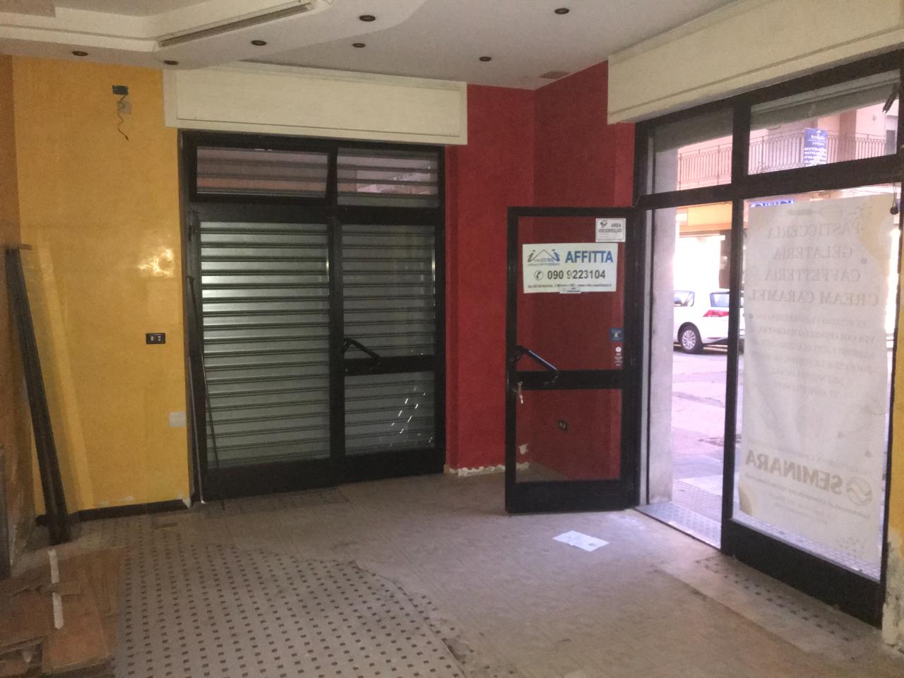 Negozio in Via Ten. N. La Rosa 16, Milazzo - Foto 1