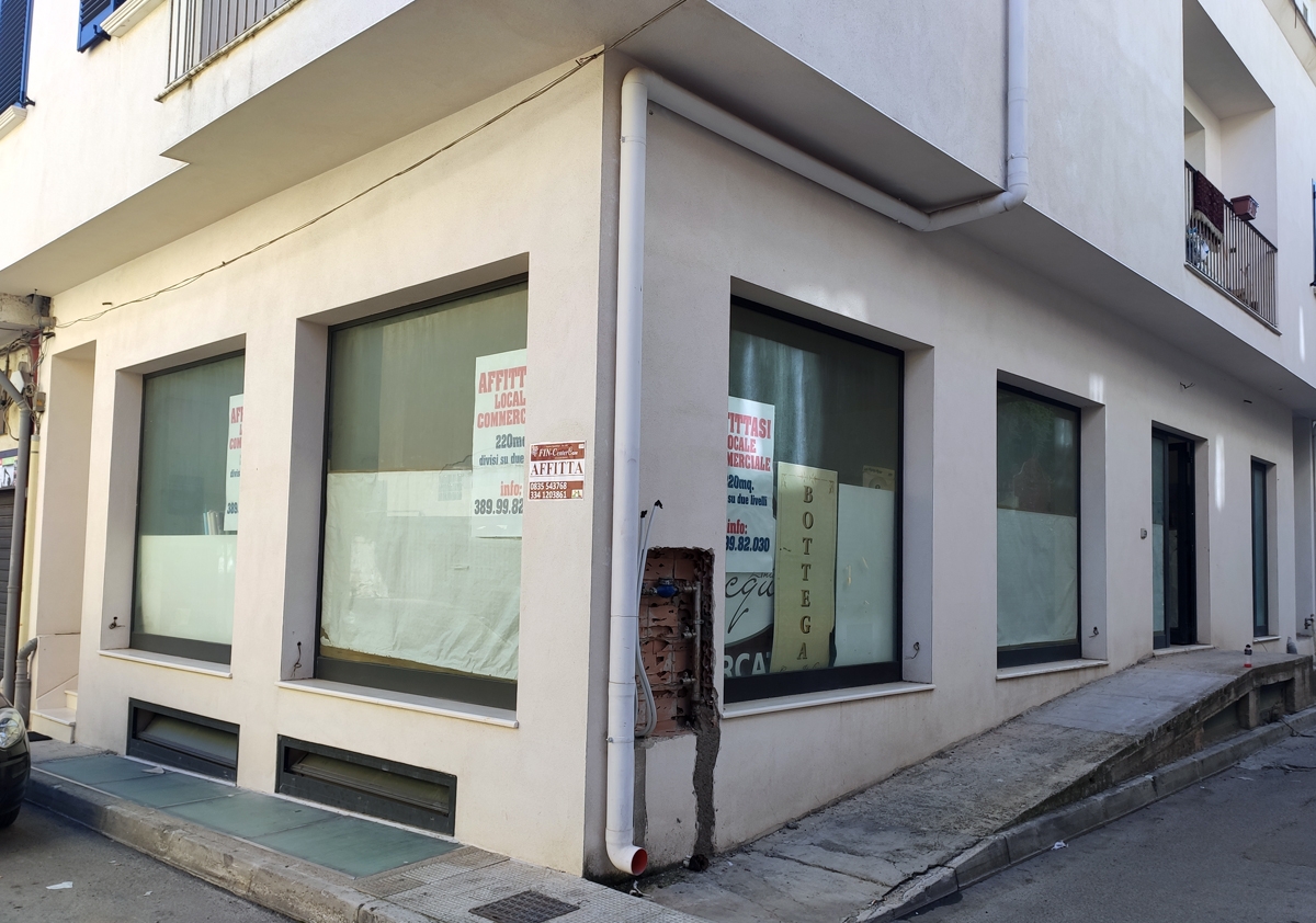 Negozio in Via Raffaello, Bernalda - Foto 1
