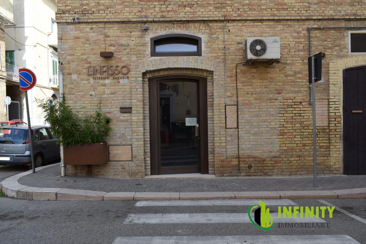 Ufficio in Via Cappelluti 24, Matera - Foto 1