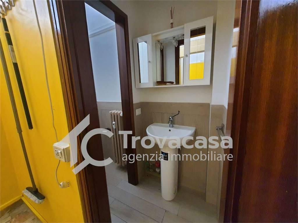 Negozio in Via Russi, Modena - Foto 1