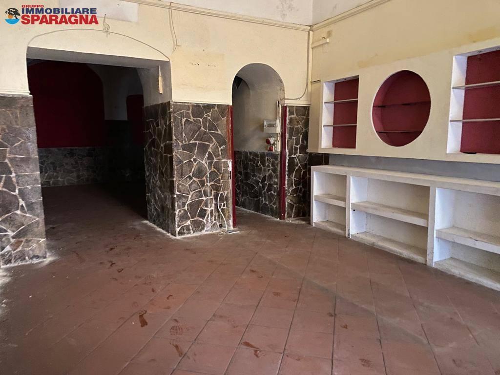 Negozio in Via Ettore Fieramosca 22, Capua - Foto 1
