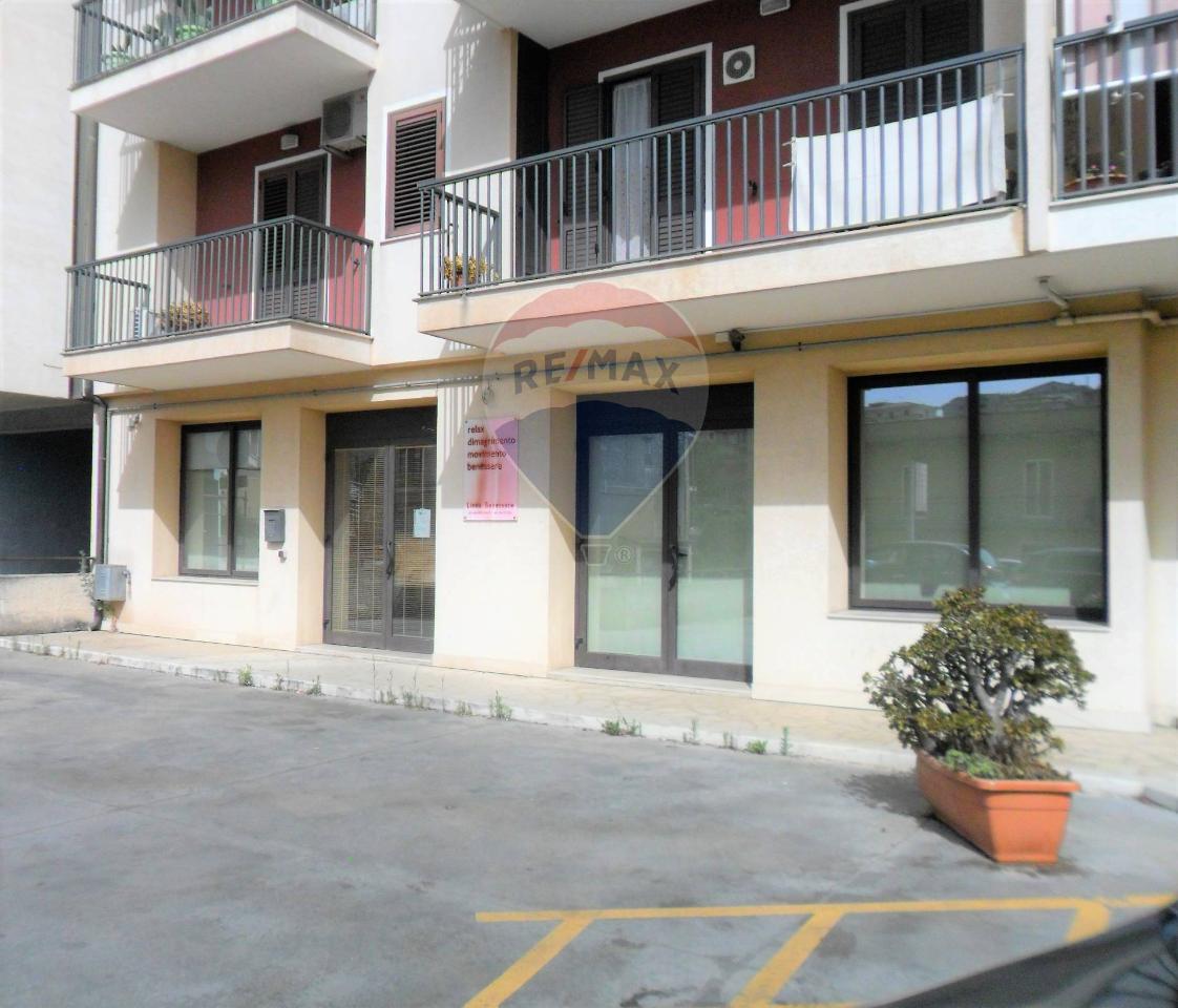 Locale commerciale in Via Nazionale 160/B, Modica - Foto 1