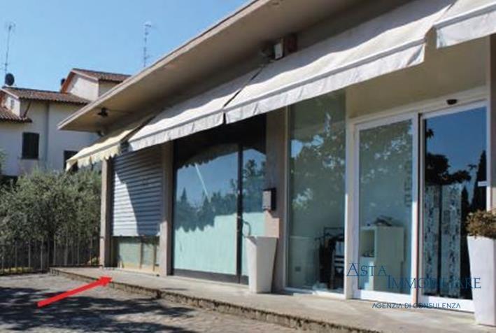 Locale commerciale in Via Ciapi 10, Monte San Savino - Foto 1