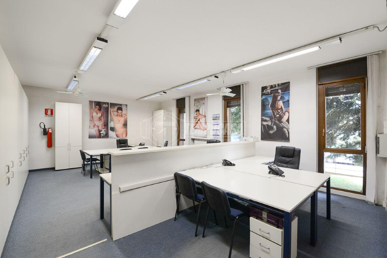 Ufficio in Via Legnone, Cantù - Foto 1