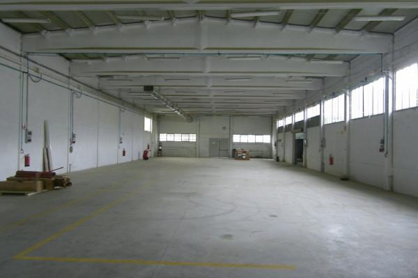 Capannone in Via Romana, Bolano - Foto 1