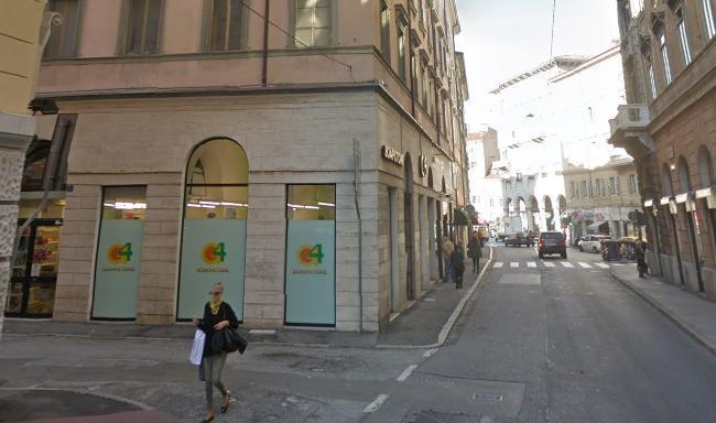 Negozio in Via Tarabocchia, Trieste - Foto 1