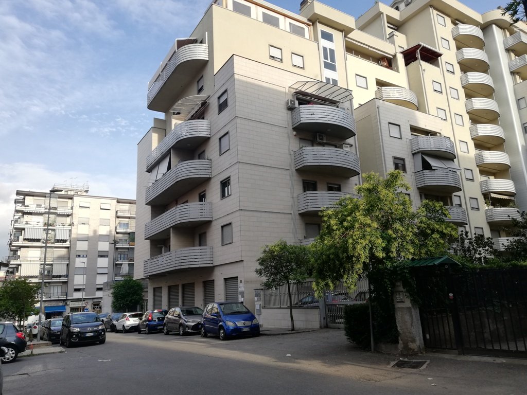 Ufficio in Via Beato Umile, Cosenza - Foto 1