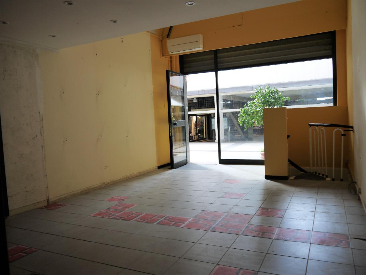 Negozio in Via San Sebastiano, Massa - Foto 1