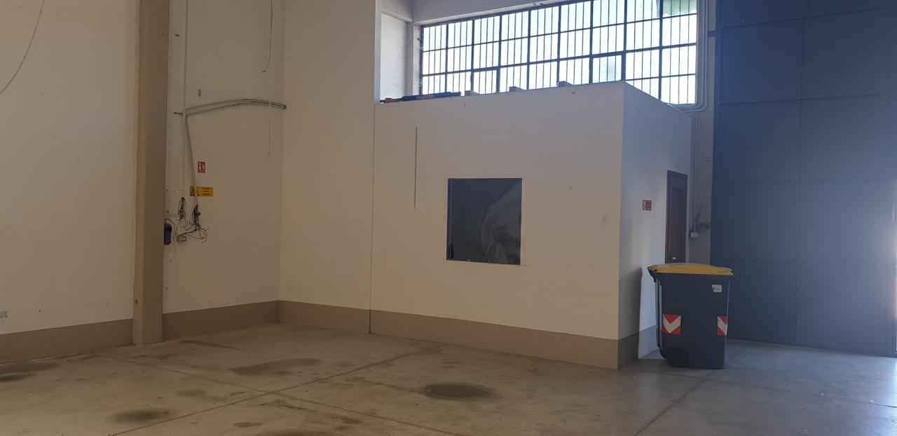 Laboratorio in Via Montalese, Montemurlo - Foto 1