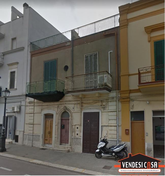 Locale commerciale in , Adelfia - Foto 1