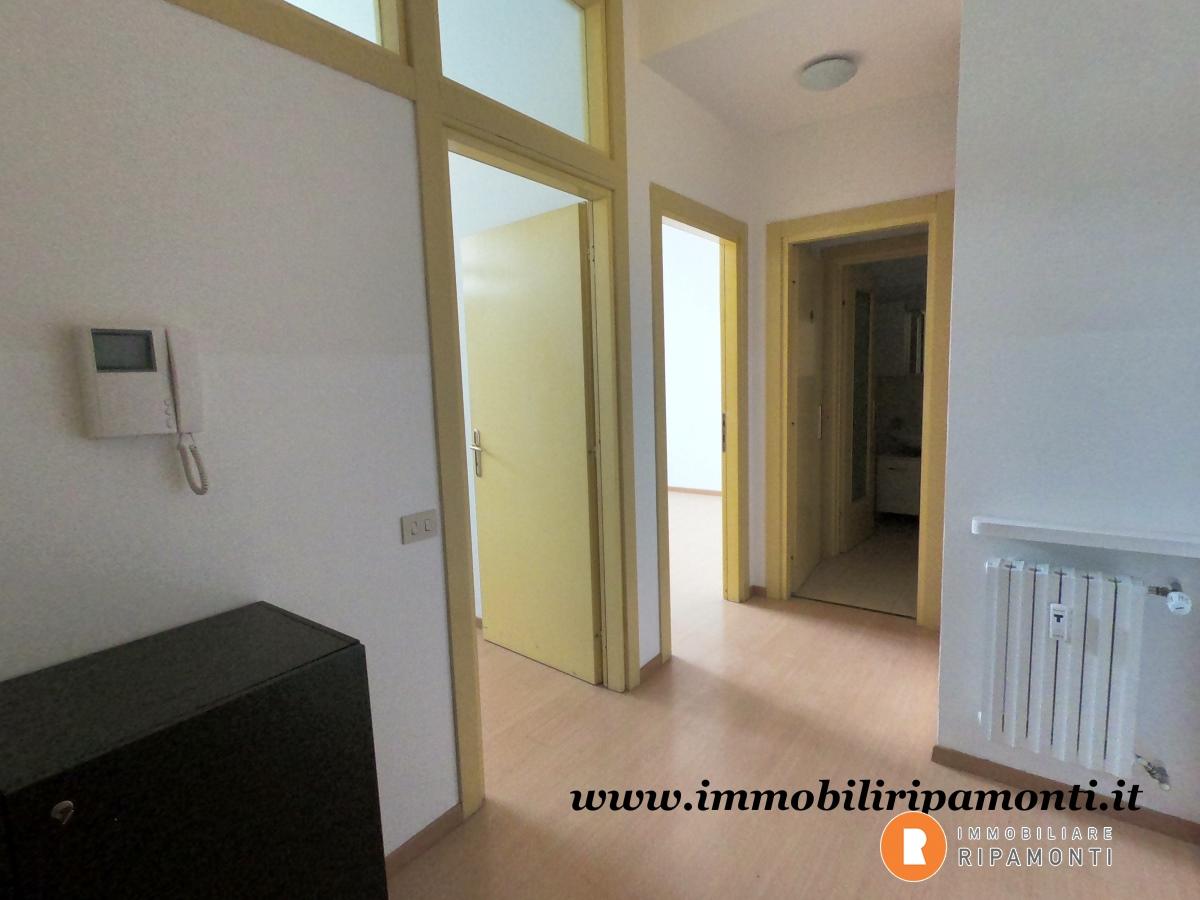 Ufficio in Corso Martiri della Libertà, Lecco - Foto 1